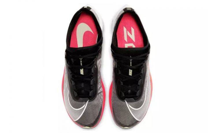 耐克 Nike Zoom Fly 3 黑白红 AT8240-003