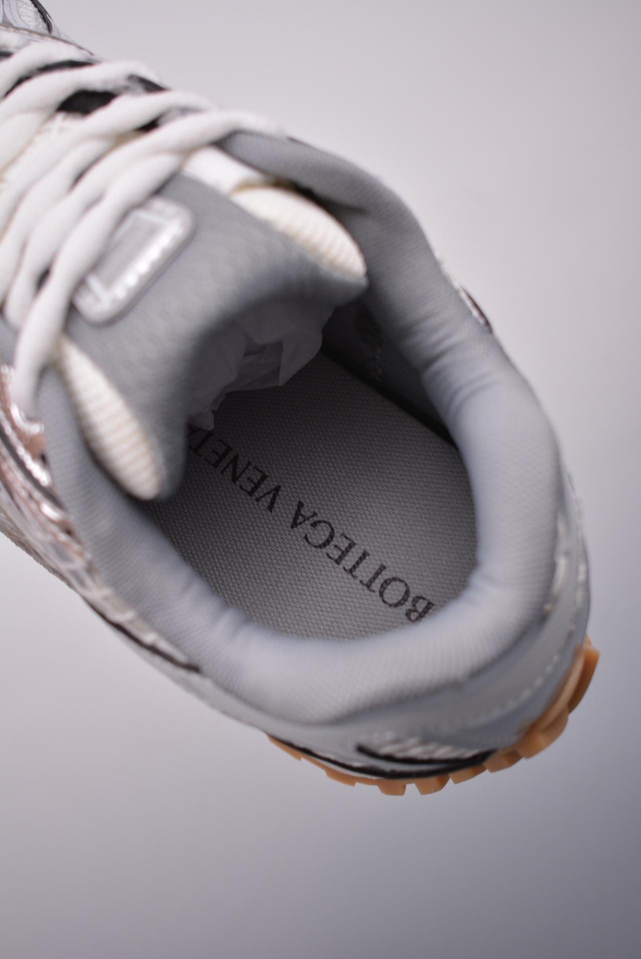 运动鞋, 跑鞋 - Bottega Veneta BV23全新 Orbit设计师谢幕款 运动鞋 高帮 银色 货号：无