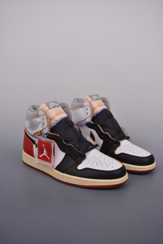 运动鞋, RO, Jordan, Air Jordan 1 Retro, Air Jordan 1, Air Jordan - Union X AirJordan 1 Retro High NRG 黑白红拼接 货号：BV1300 106CF